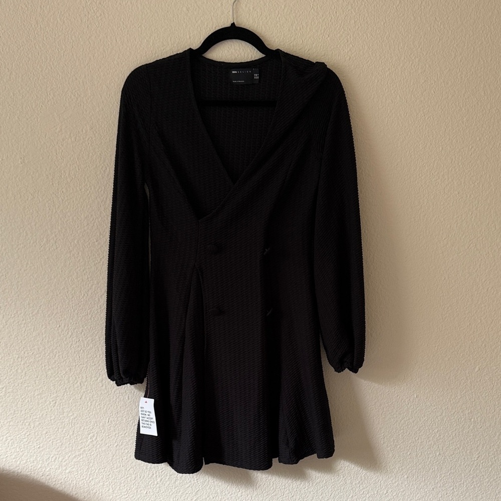 ASOS design NWT Black Long Sleeve Dress